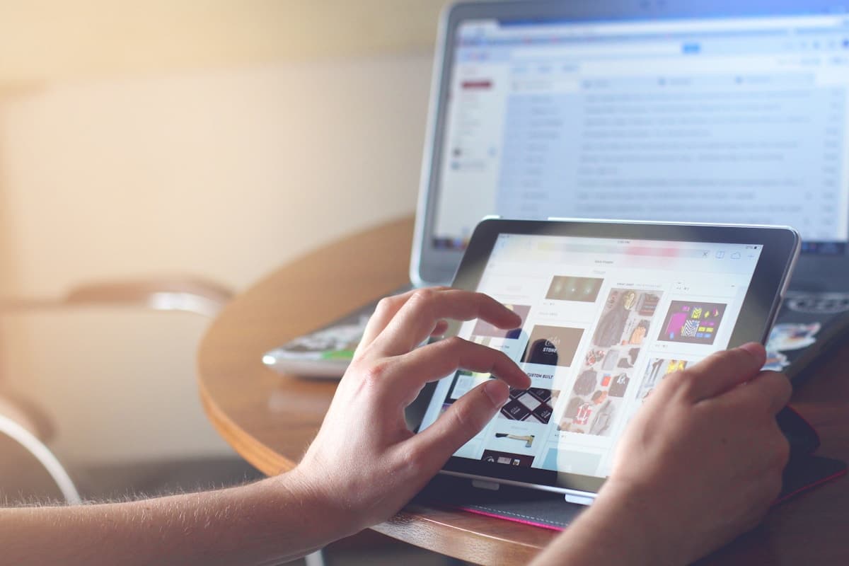 Mobile app development on multiple devices